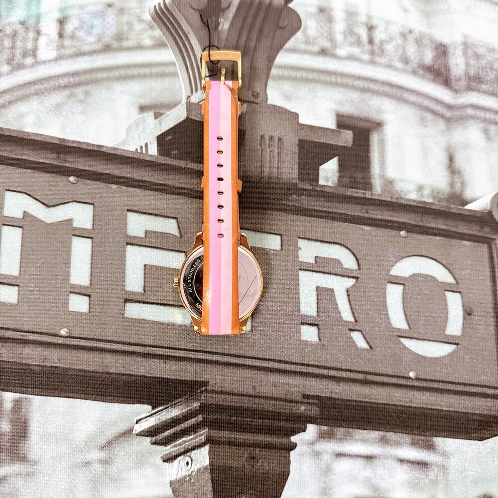 Michael Kors MK2809 Lexington Quartz Gold Tone Women's Watch - Picture 5 of 6